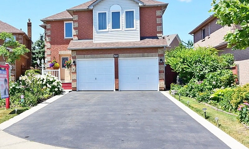 2 Bedroom Basement A...