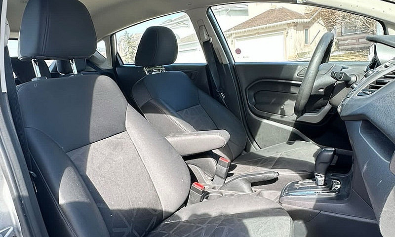 2012 Ford Fiesta ...