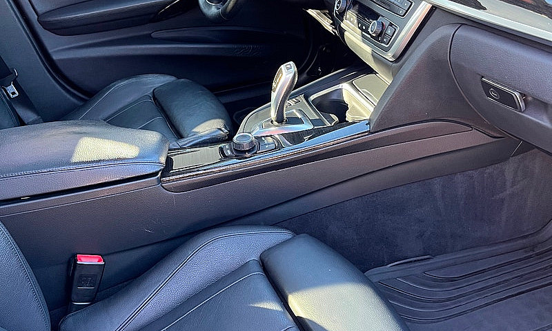 2015 Black Bmw 320Xi...