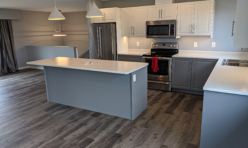 3 Bed + Den, 2 Bath ...