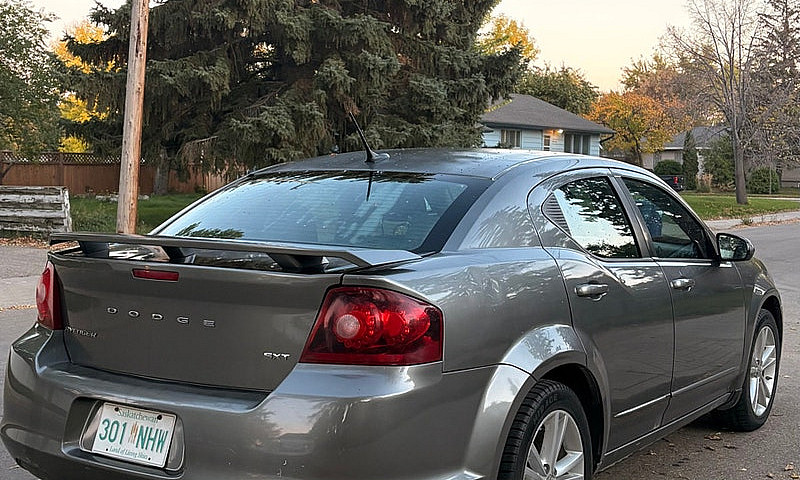 2013 Dodge Avenger...