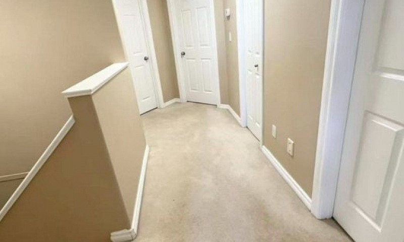 Townhouse For Rent E...