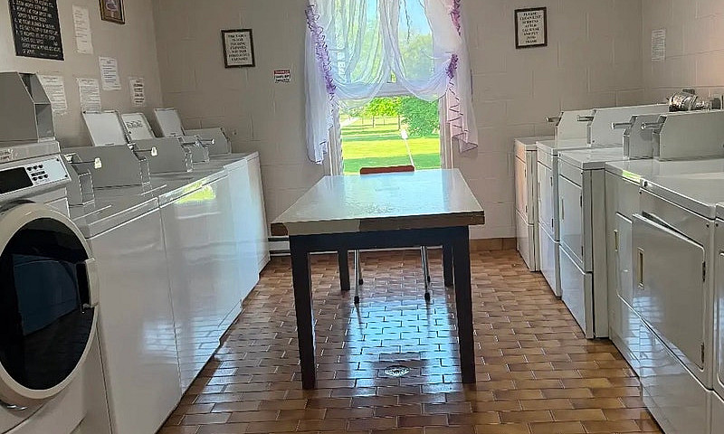 Condo/Apartment For ...