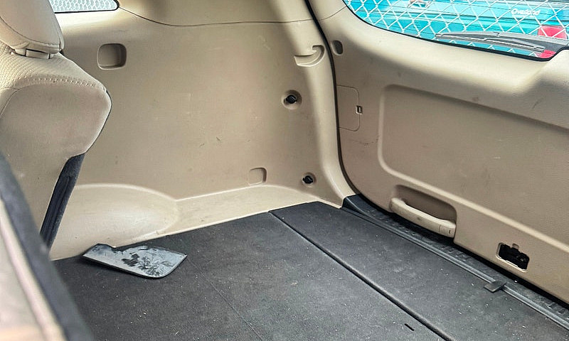 2012 Kia Sorento – 1...