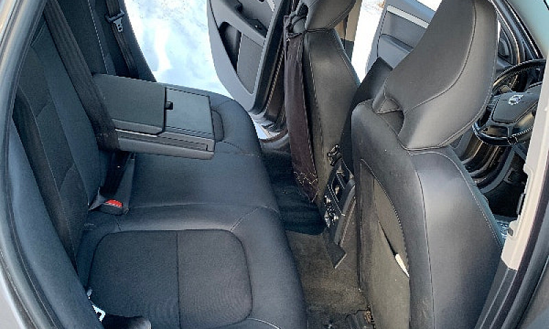 2010 Volvo Xc70...