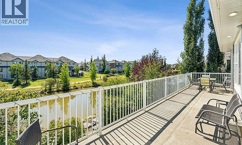 Airdrie, Bayside - E...