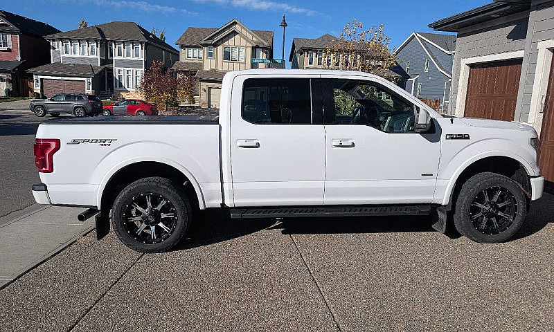 2017 Ford F-150 Lari...