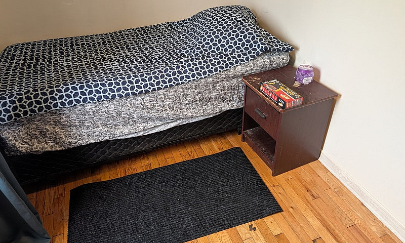 Room For Rent Oshawa...