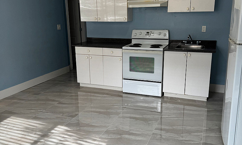2 Bedroom Basement S...