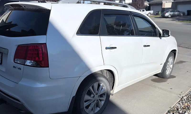 2013 Kia Sorento Awd...