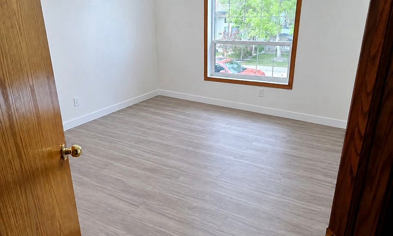 Pet Friendly - 3 Bed...