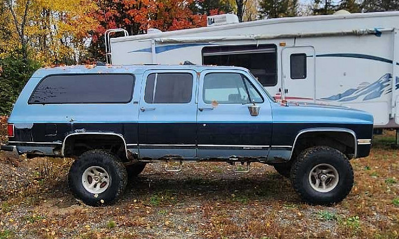1989 Suburban 4Wd...
