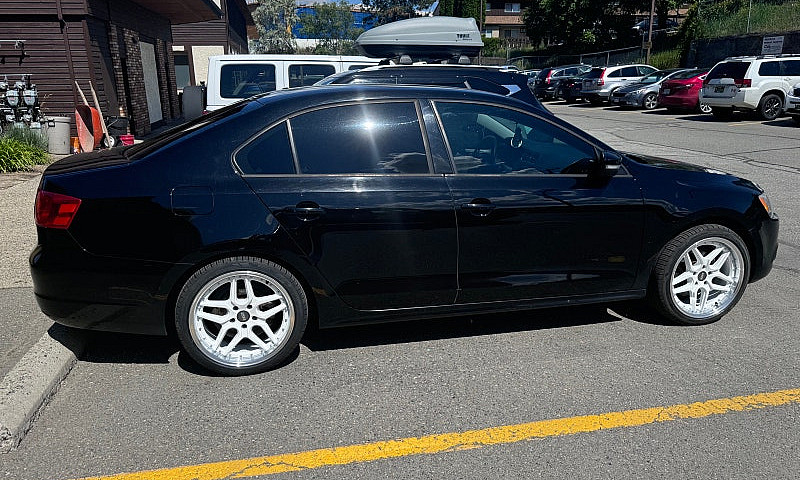2014 Volkswagen Jett...