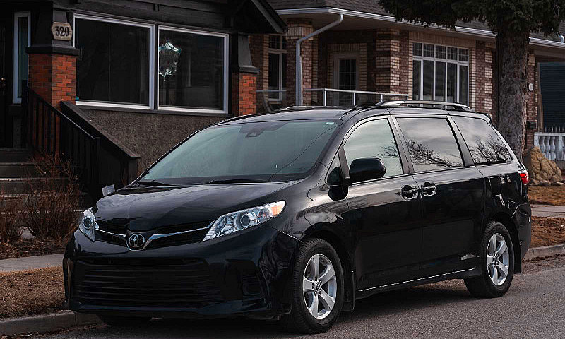Toyota Sienna 2020...