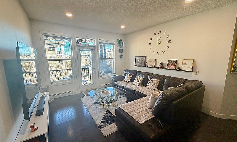 2 Bed 2 Bath Cozy Co...