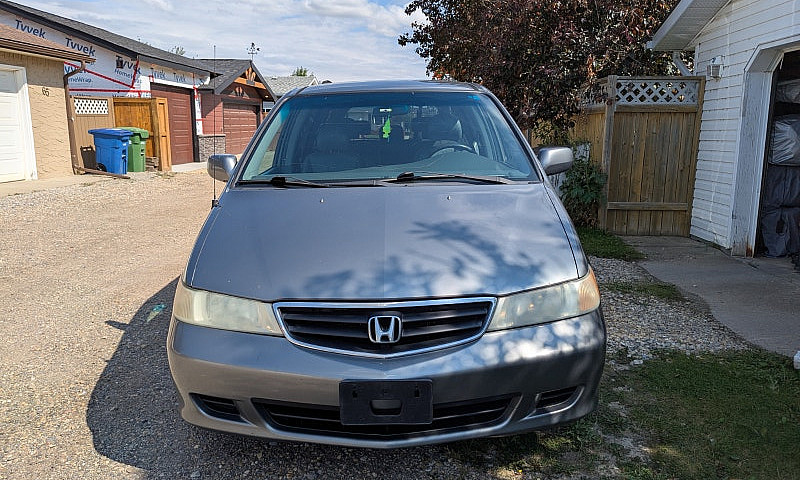 2002 Honda Odyssey...