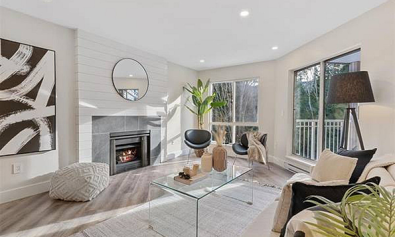 Renovated, 2 Bed Roo...