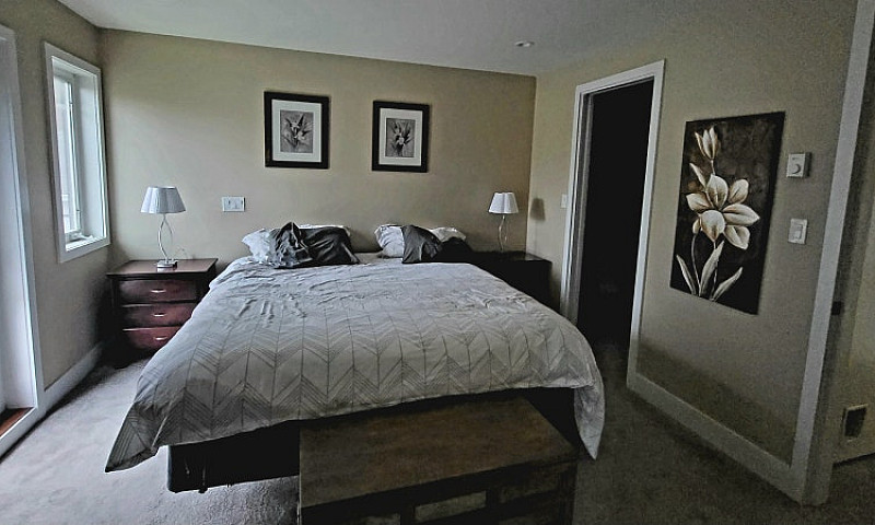$4000 3 Bedroom 2.5 ...