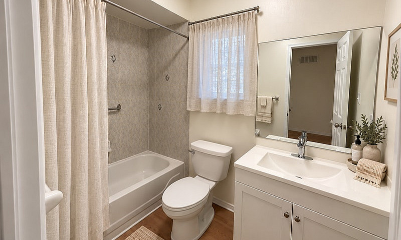Fully Renovated 3-Be...