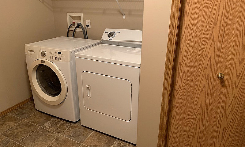 2 Bedroom Duplex Wit...