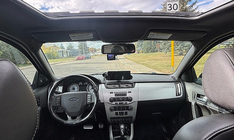 2009 Ford Focus...