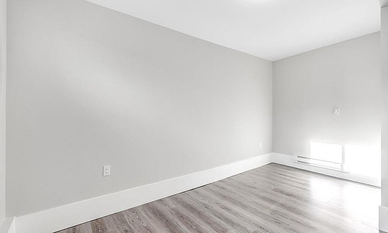 2 Beds 1 Bath House...