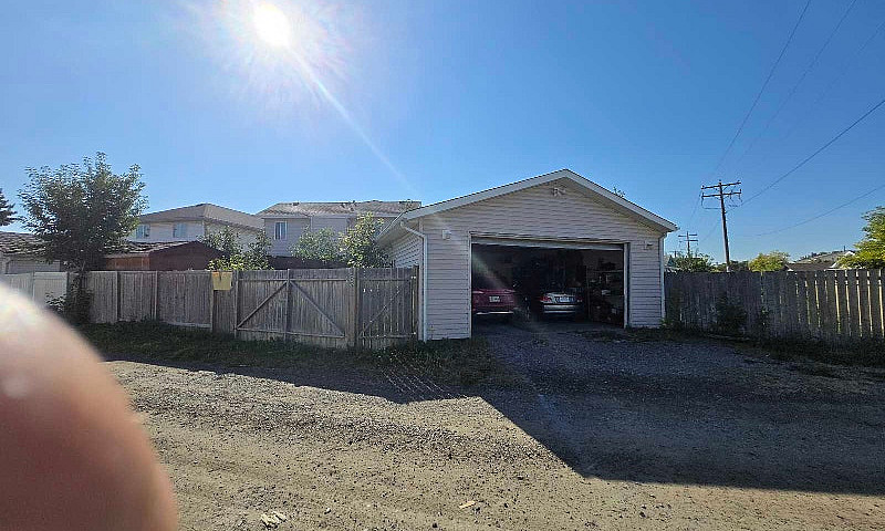 Applewood  4Level Sl...