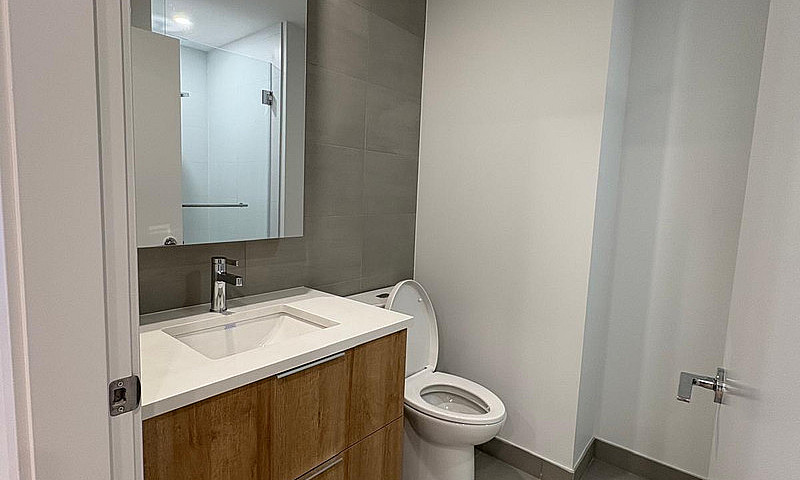 Apartment For Rent (...
