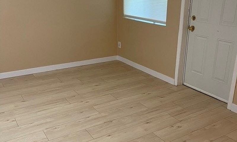 Bright 2-Bedroom Sui...