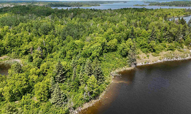Lot 13 Big Narrows -...