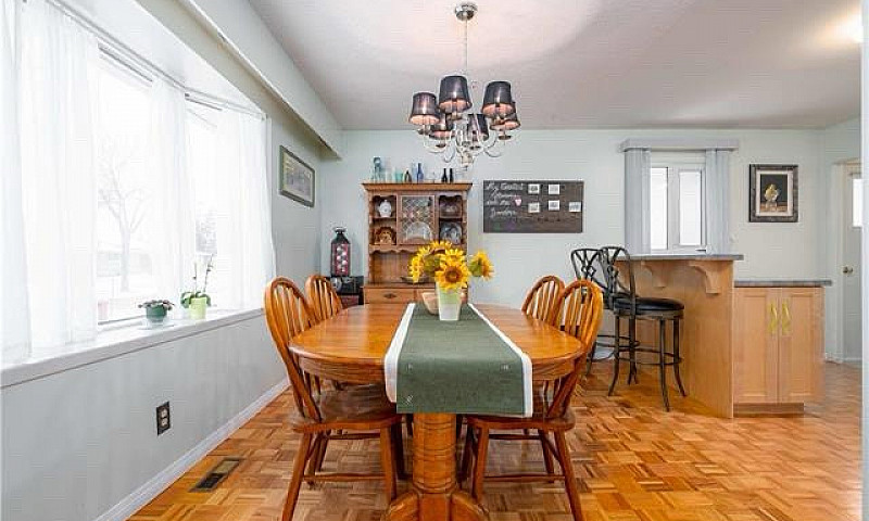 Maples- 4 Beds 2 Bat...