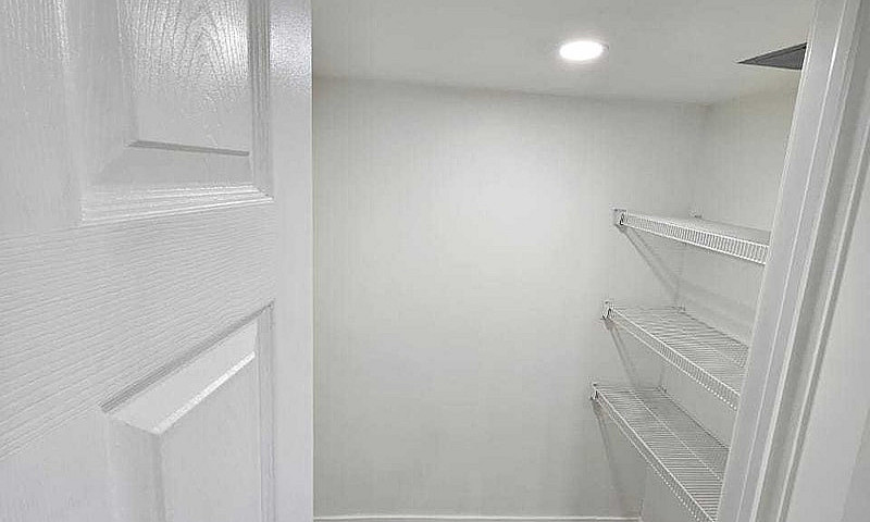2 Spacious Bedrooms ...