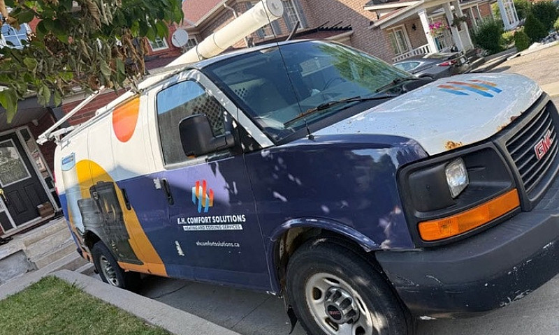 Gmc Savana Cargo Van...
