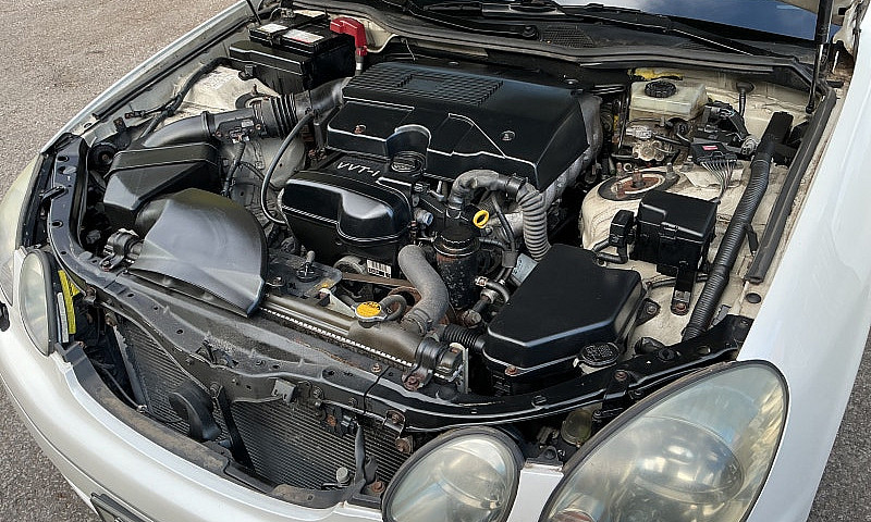 2000 Lexus Gs300  4D...