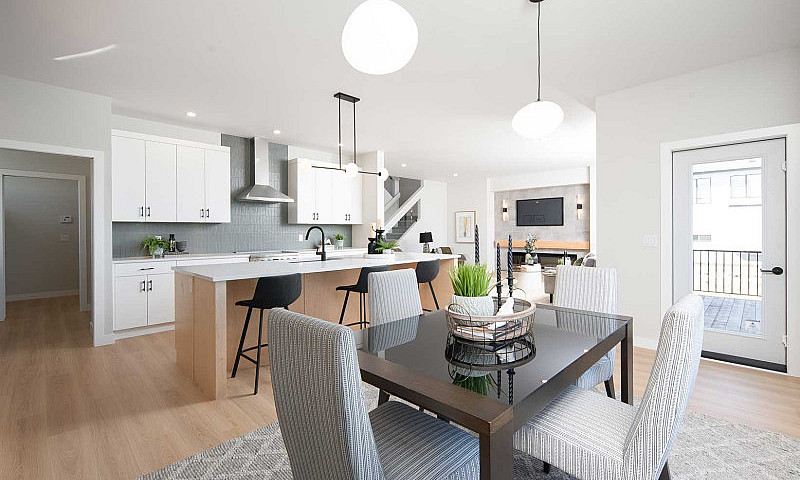 Spacious, Stylish, A...