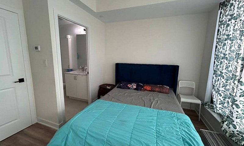 Bright & Spacious 2 ...