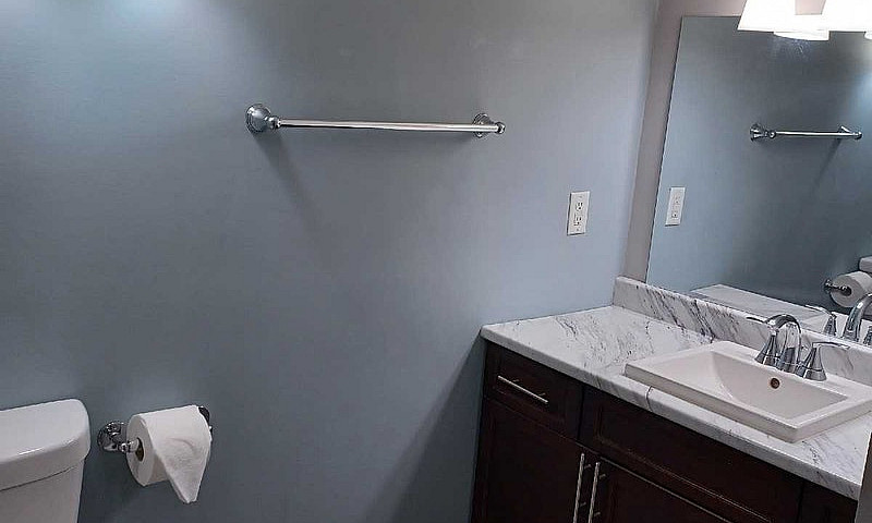 1 Bedroom Basement S...