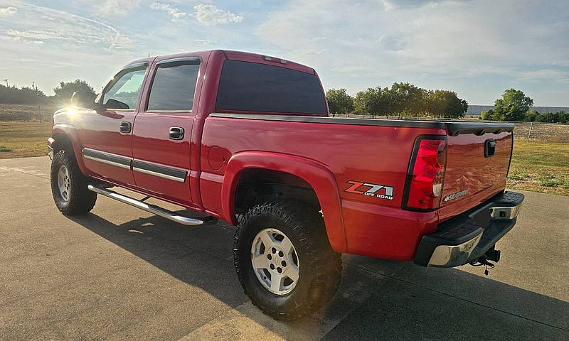 2005 Chevrolet Silve...