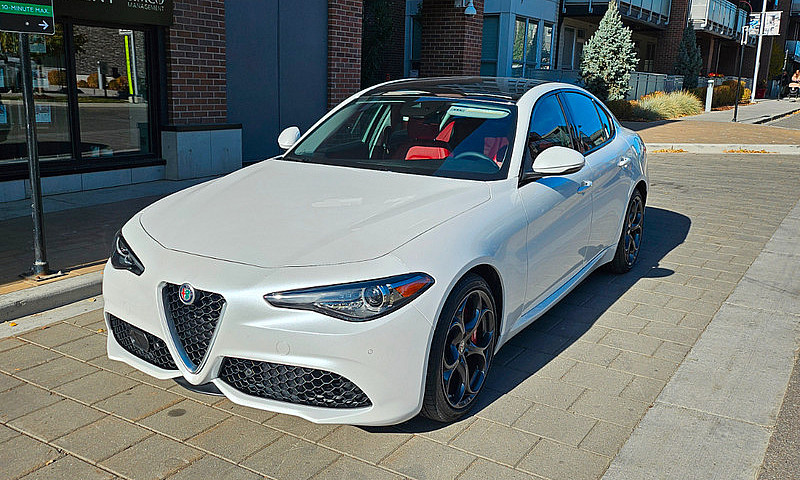 2017 Alfa Romeo Giul...
