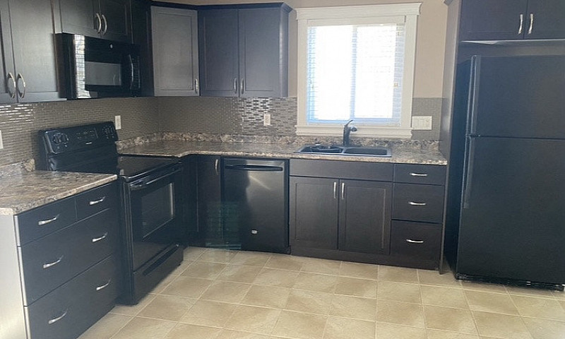 3 Bedroom Unit For R...