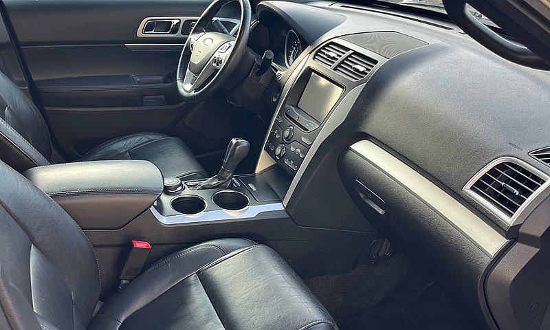 Ford Explorer Xlt 20...