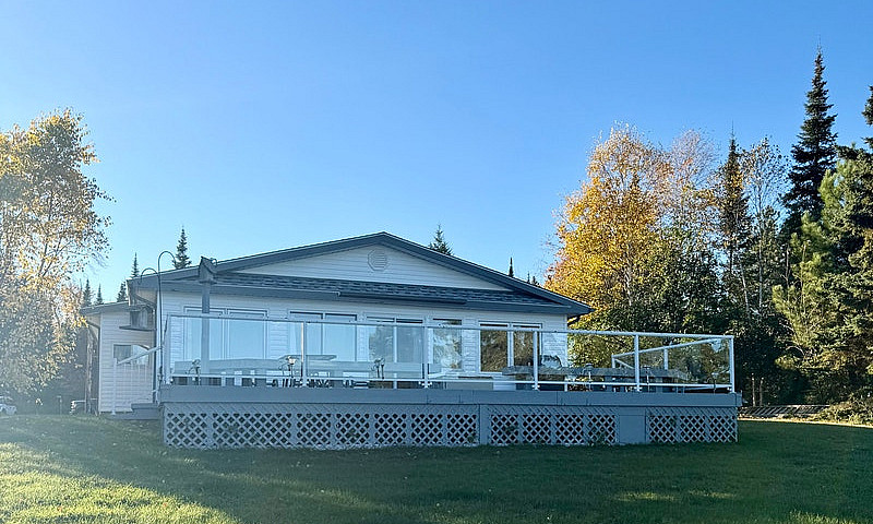 Lake Superior Home F...