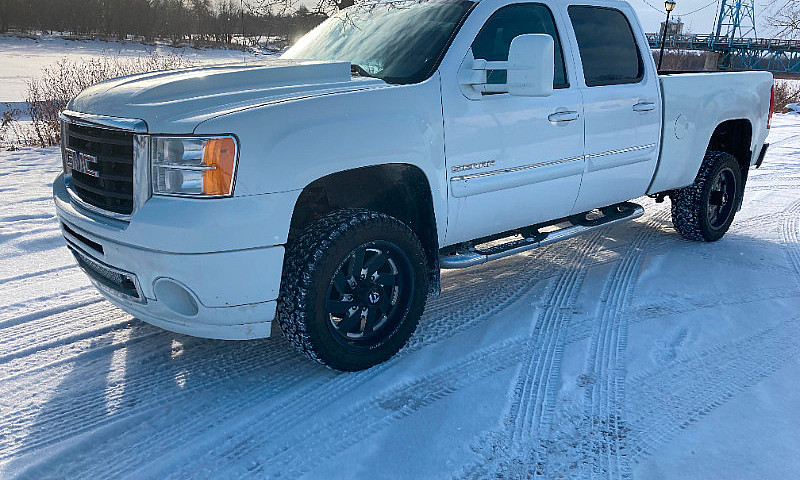 2011 Sierra Slt 2500...