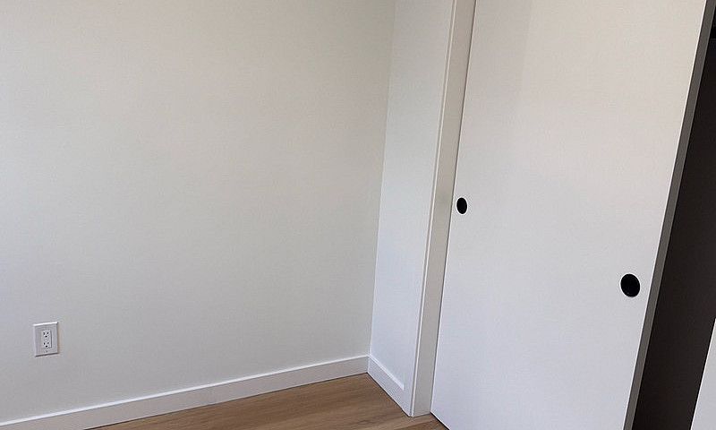 1 Bedroom Legal Suit...