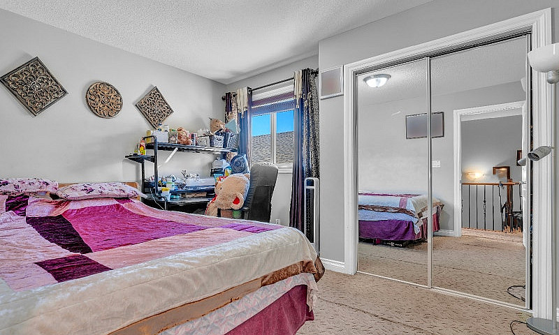 3 Bedrooms 3 Bath Ho...