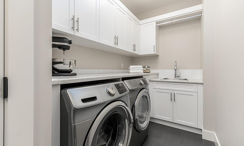 4 Bed 3 Bath Single ...