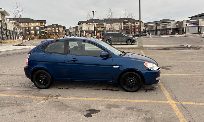 2011 Hyundai Accent...