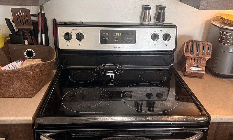  2 Bedroom, 2 Bathro...