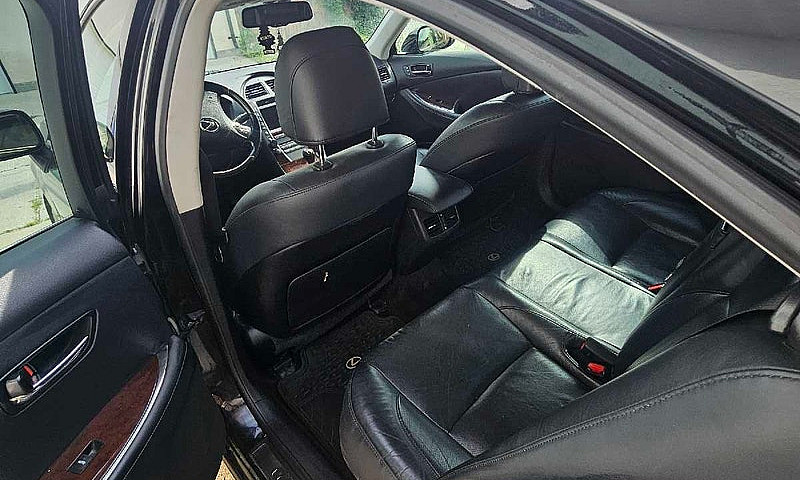 Lexus Es350...