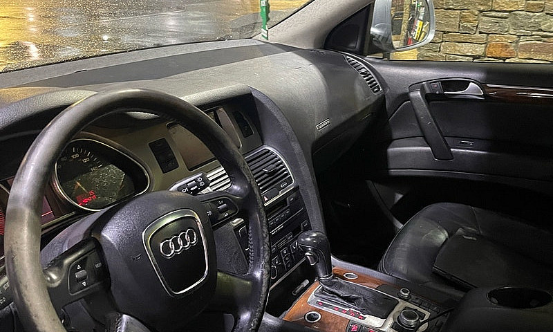 2007 Audi Q7 4.2L V8...